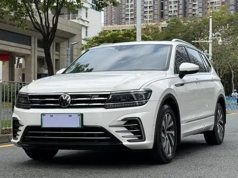 Volkswagen Tiguan L PHEV 2021