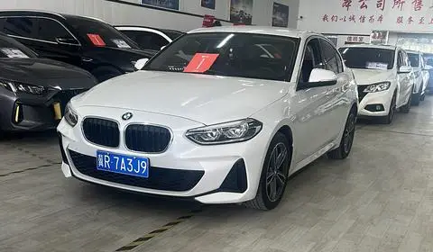 BMW 1 Series 2021 — фото 1