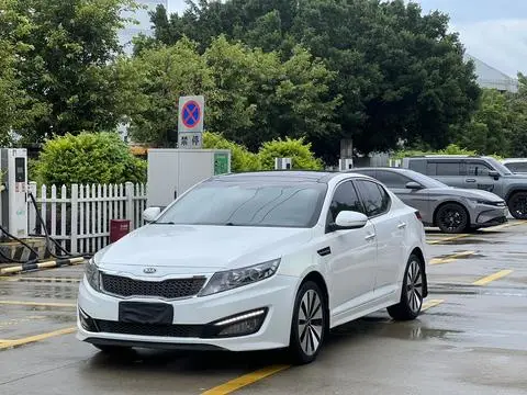 Kia K5 2012