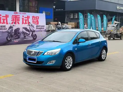 Buick Excelle GT 2014 — фото 1