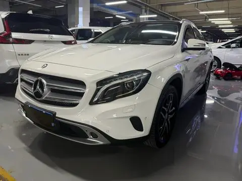 Mercedes-Benz GLA 2016