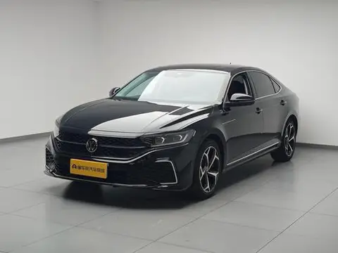 Volkswagen Passat 2024