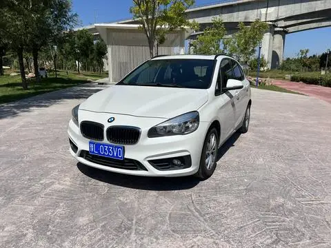 BMW 2 Series 旅行车 2016
