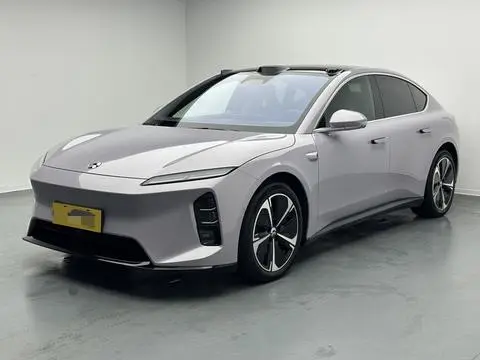 NIO ET5 2025