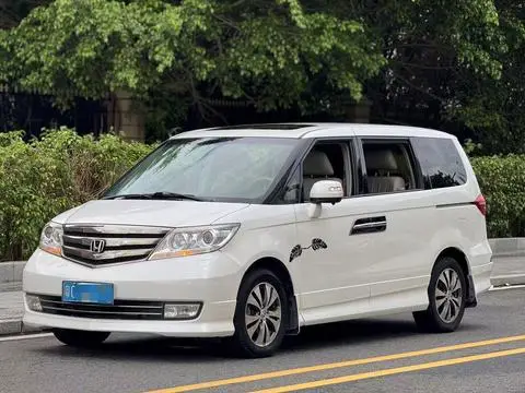 Honda 艾力绅 2012