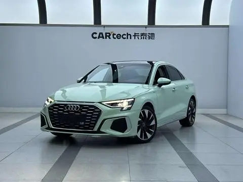 Audi A3 2022 — фото 1