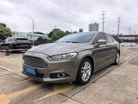 Ford 蒙迪欧 2013
