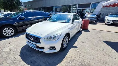 Infiniti Q50 2014
