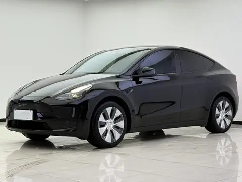 Tesla Model Y 2022 — фото 1