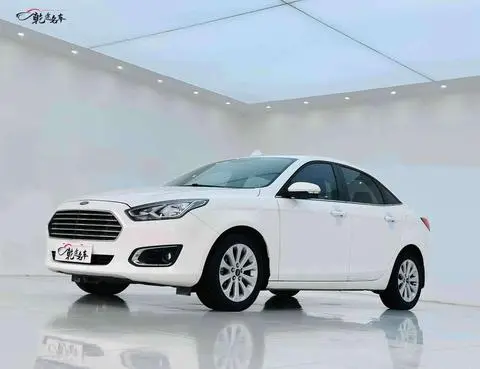 Ford Escort 2015 — фото 1