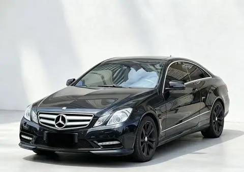 Mercedes-Benz E-Class 2012