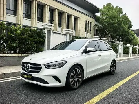 Mercedes-Benz B-Class 2022