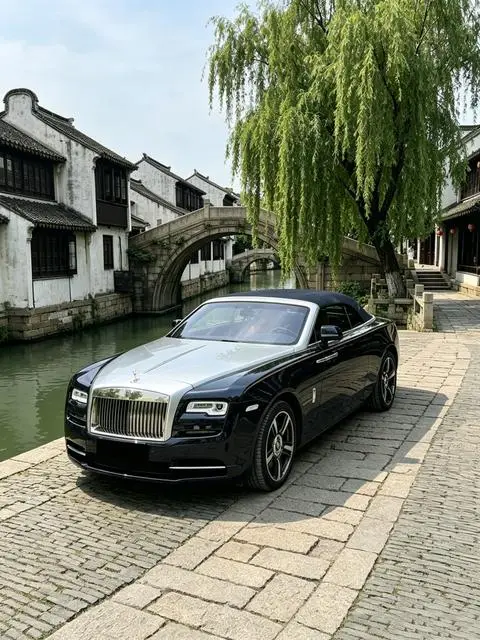 Rolls Royce 曜影 2018