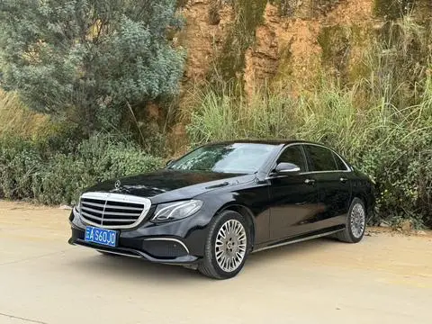 Mercedes-Benz E-Class 2016 — фото 1