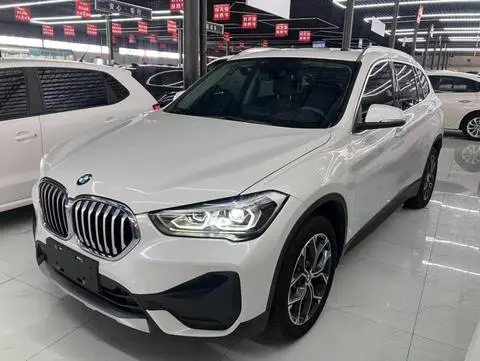 BMW X1 2022 — фото 1