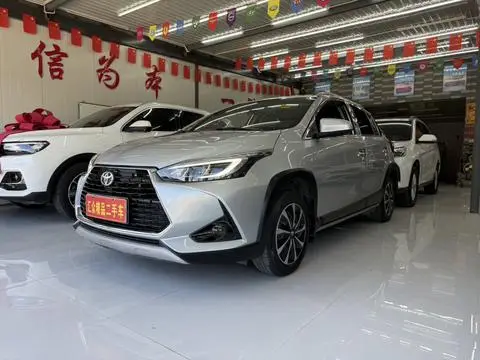 Toyota YARIS L 2022
