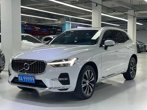 Volvo XC60 2022