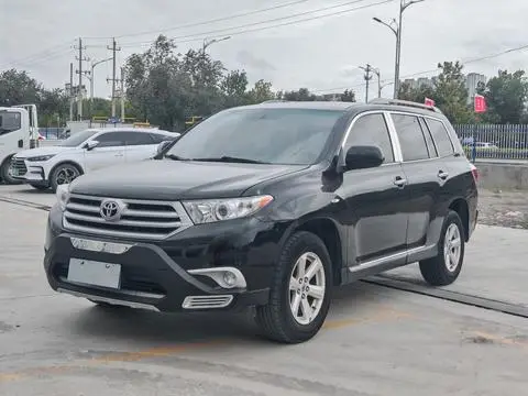 Toyota Highlander 2012 — фото 1