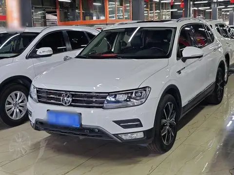 Volkswagen Tiguan L 2019 — фото 1