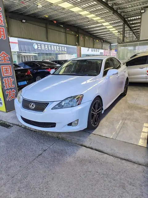 Lexus IS 2009
