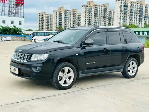 Jeep 指南者 2012