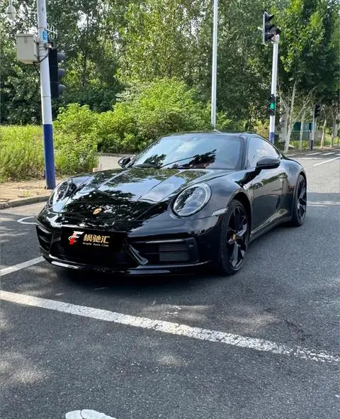 Porsche 911 2023