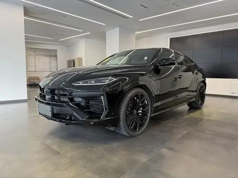 Lamborghini Urus SE 2026