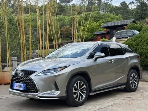 Lexus RX 2020