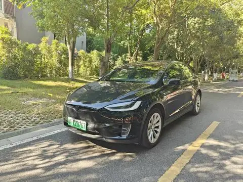 Tesla Model X 2016