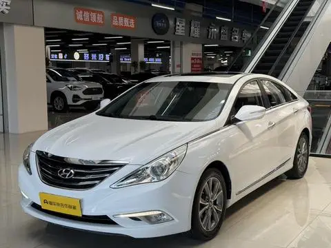 Hyundai 索纳塔八 2015