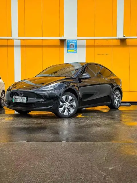 Tesla Model Y 2022 — фото 1