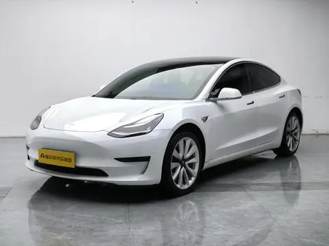Tesla Model 3 2019 — фото 1