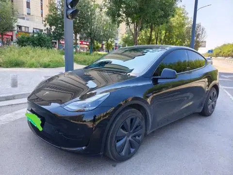 Tesla Model Y 2022 — фото 1