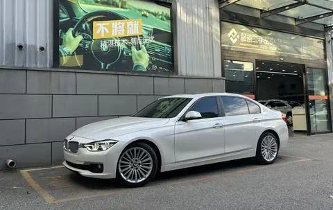 BMW 3 Series 2018 — фото 1
