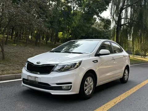 Kia K2 2015 — фото 1