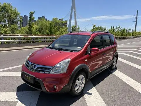 Nissan 骊威 2010