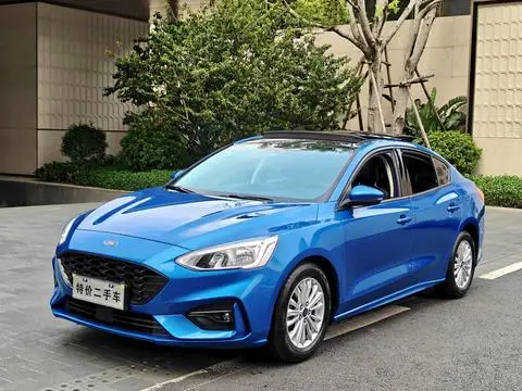 Ford Focus 2020 — фото 1