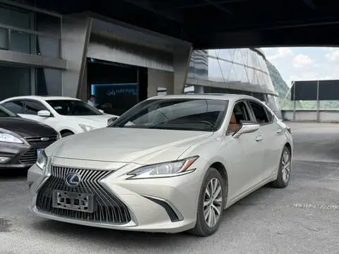 Lexus ES 2018