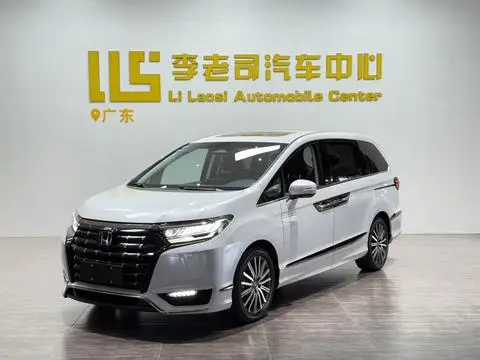 Honda 艾力绅 2024 — фото 1