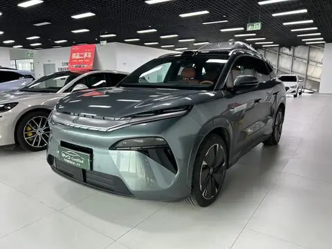 BYD TangL DM 2025