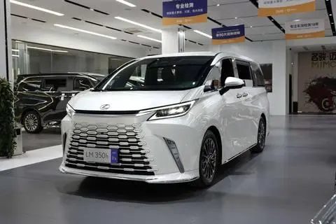 Lexus LM 2023