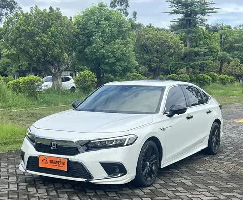Honda Civic 2023 — фото 1