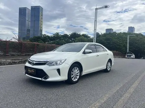 Toyota Camry 2015