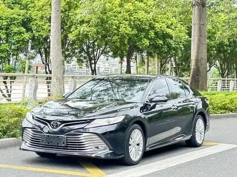 Toyota Camry 2019