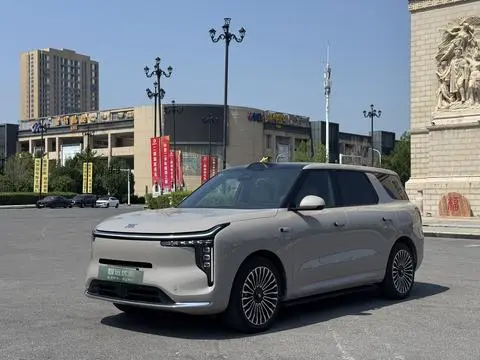 IM Motors 智己LS8 2026