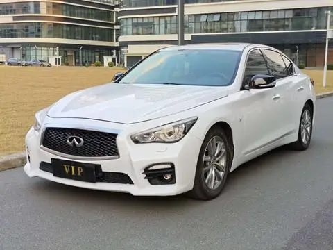 Infiniti Q50 2014