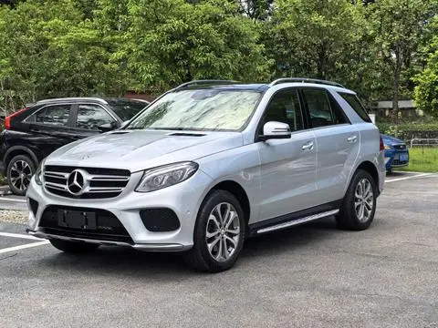 Mercedes-Benz GLE 2015 — фото 1