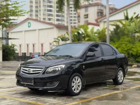 BYD L3 2012