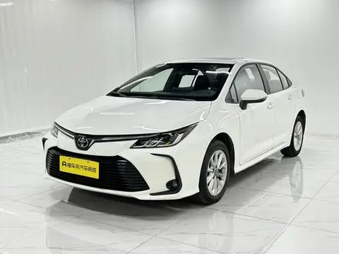 Toyota Corolla 2021 — фото 1
