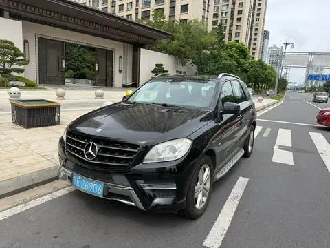 Mercedes-Benz M-Class 2012